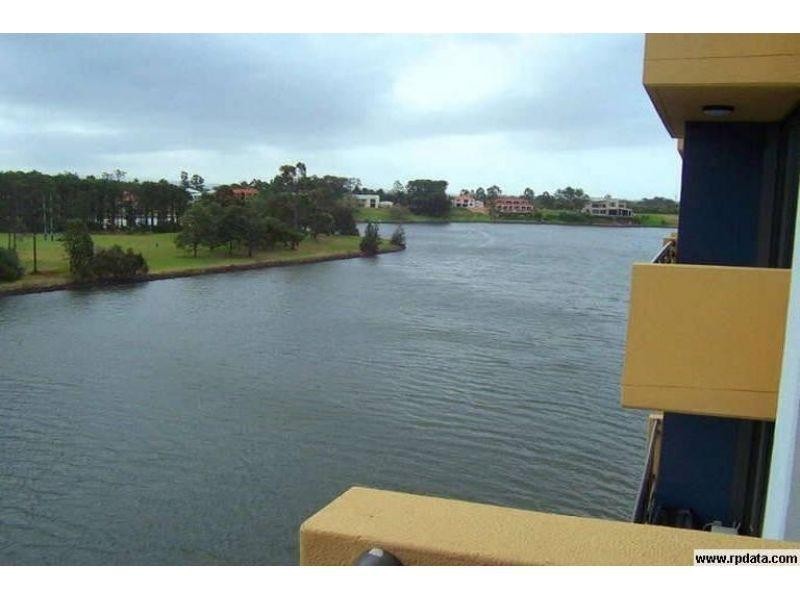 608/25 Lake Orr Drive, Robina QLD 4226