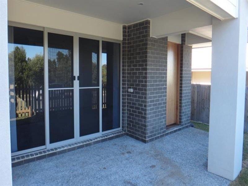 9 Damian Leeding Way, Upper Coomera QLD 4209