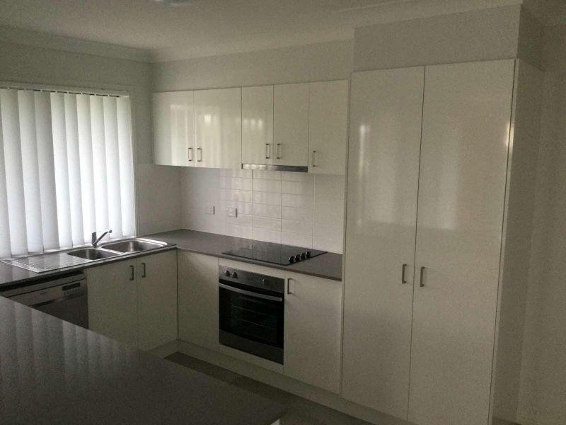 9 Damian Leeding Way, Upper Coomera QLD 4209