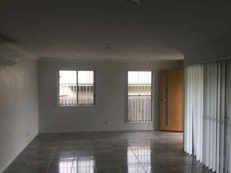 9 Damian Leeding Way, Upper Coomera QLD 4209