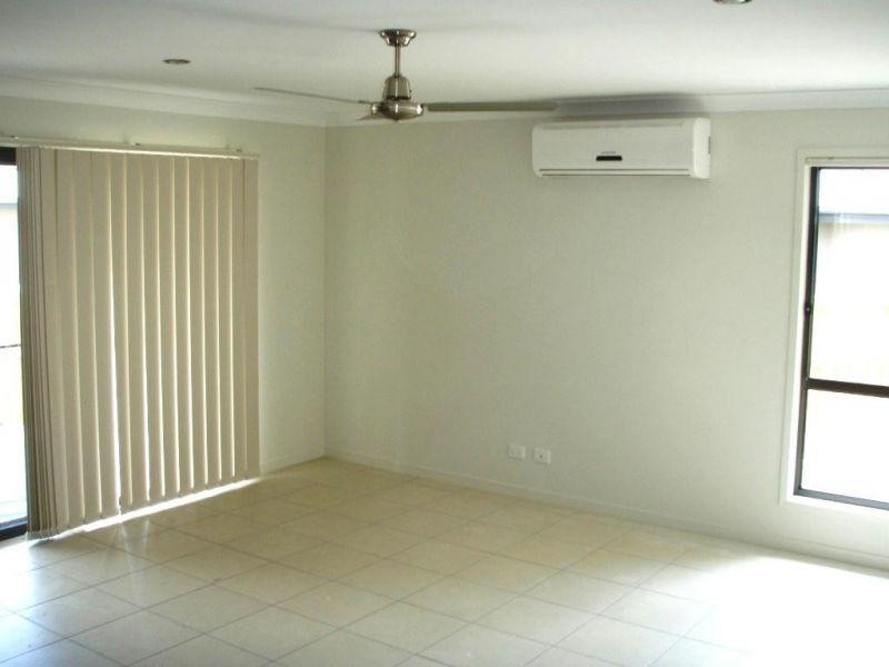 12 Kaplan Street, Oxenford QLD 4210