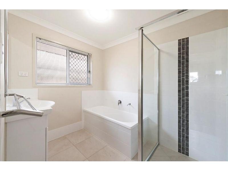 23 Flora Terrace, Pimpama QLD 4209
