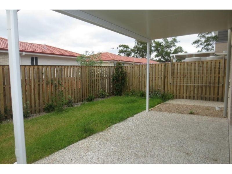 1/6 Rise Circuit, Pacific Pines QLD 4211