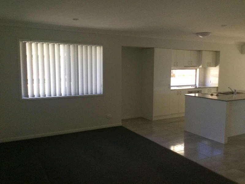 52 Damian Leeding Way, Upper Coomera QLD 4209