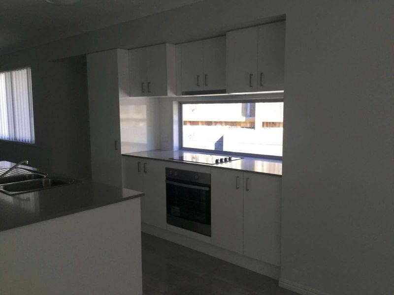 52 Damian Leeding Way, Upper Coomera QLD 4209