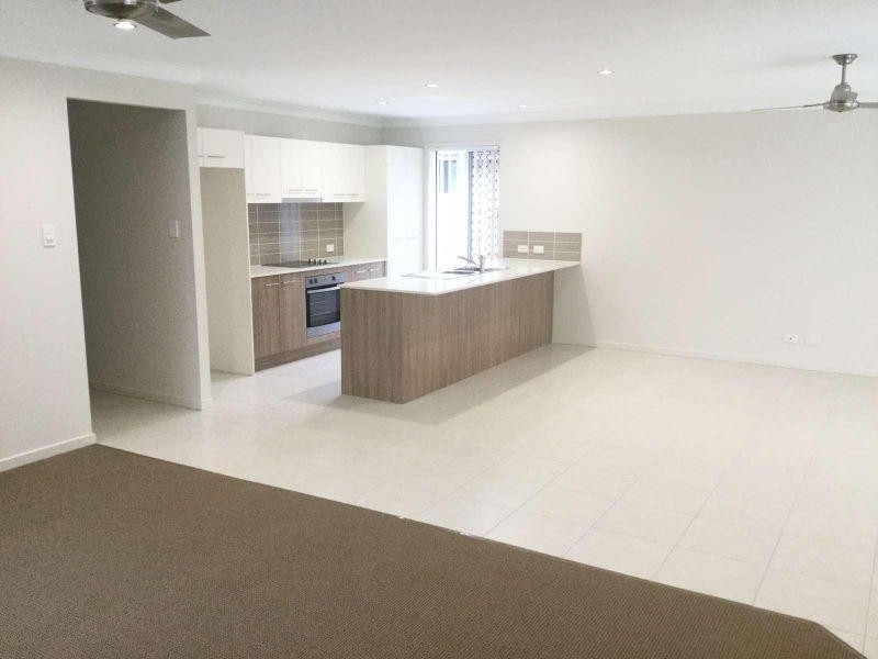 27 Flora Terrace, Pimpama QLD 4209