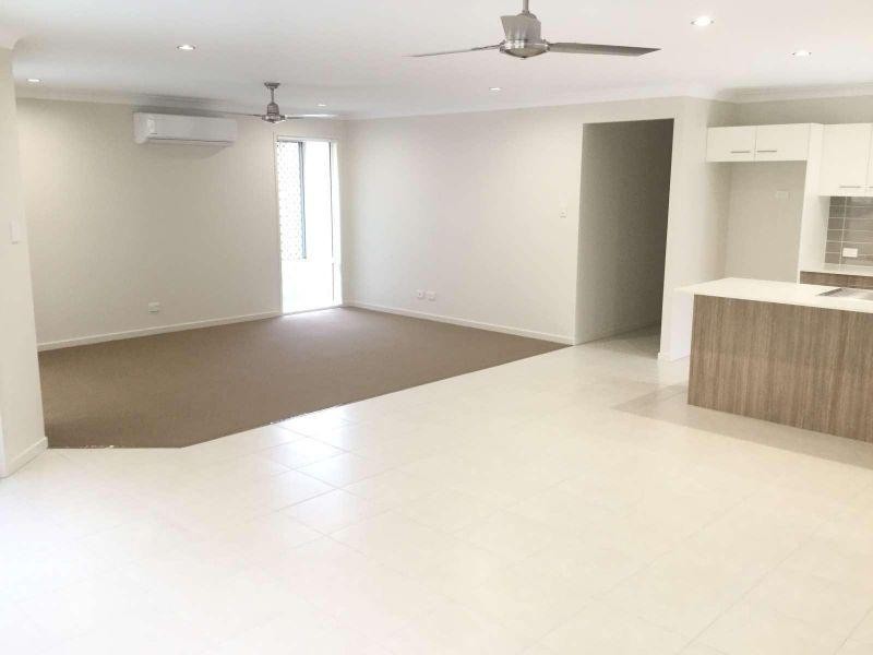 27 Flora Terrace, Pimpama QLD 4209