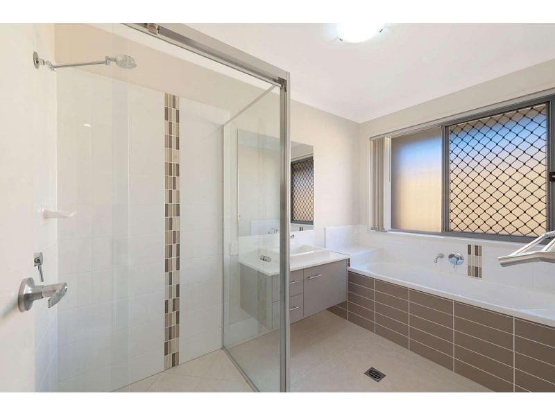 9 Kingfisher St (Lot 620), Pimpama QLD 4209