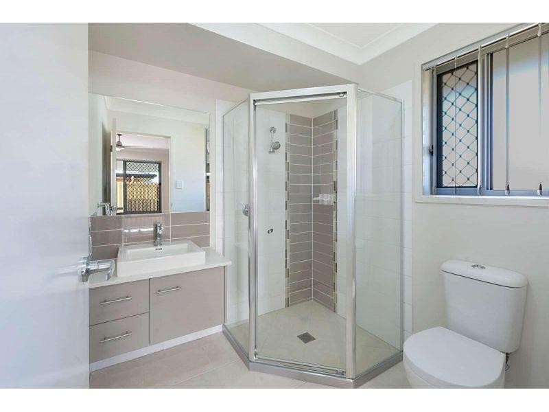 9 Kingfisher St (Lot 620), Pimpama QLD 4209