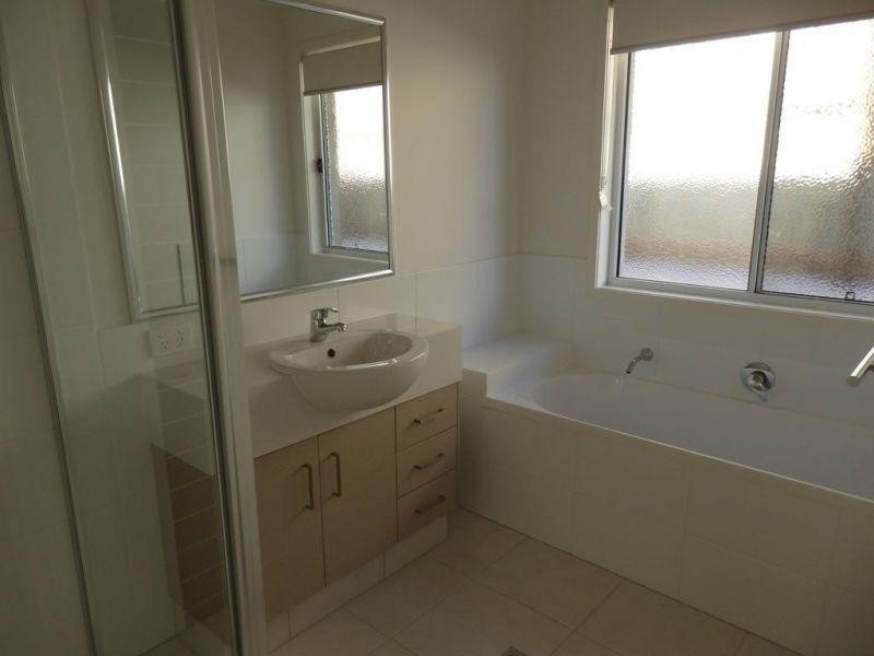 25 Santa Clara Rise, Upper Coomera QLD 4209