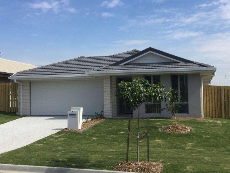 5 Kingfisher Street, Pimpama QLD 4209