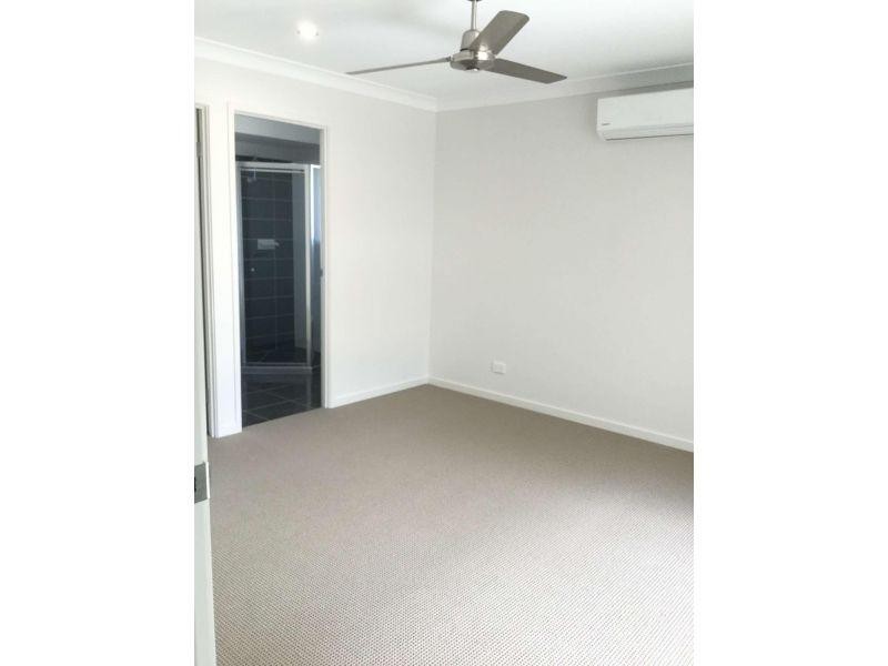 5 Kingfisher Street, Pimpama QLD 4209