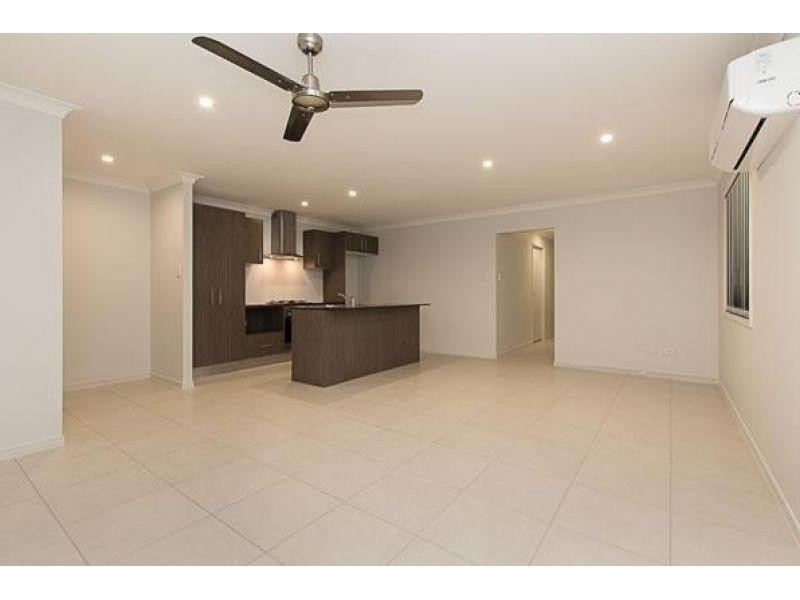 12 Carnarvon Court, Pimpama QLD 4209