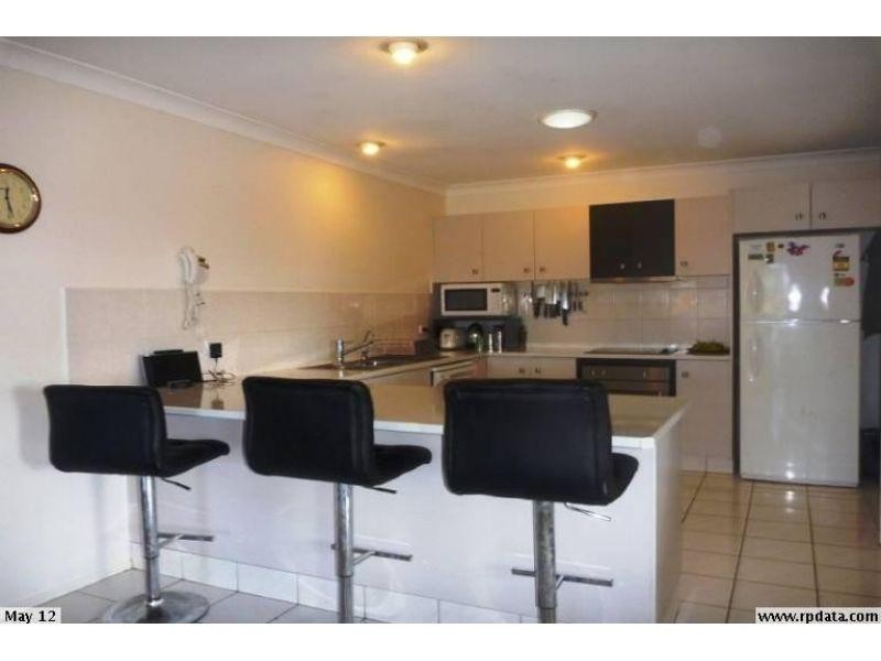 2/19 Cabot Ct, Merrimac QLD 4226
