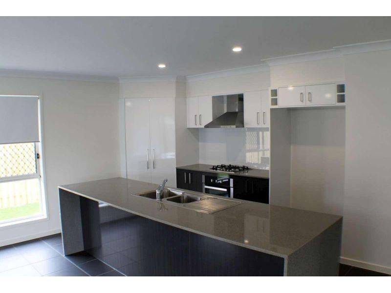 9 Stairway Street, Coomera QLD 4209