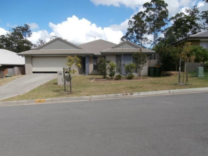 5 Portimao Court, Oxenford QLD 4210