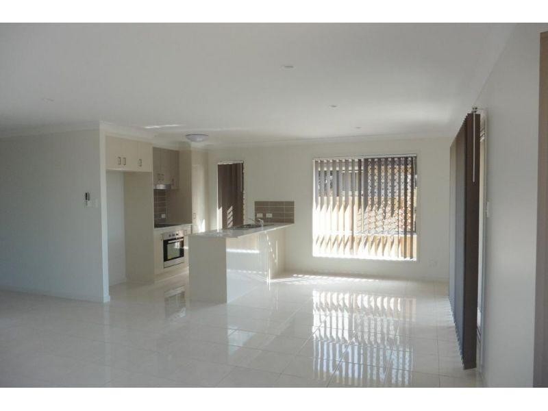 50 Trump Street, Pimpama QLD 4209