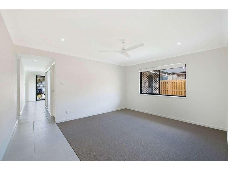 35 Flora Street, Pimpama QLD 4209