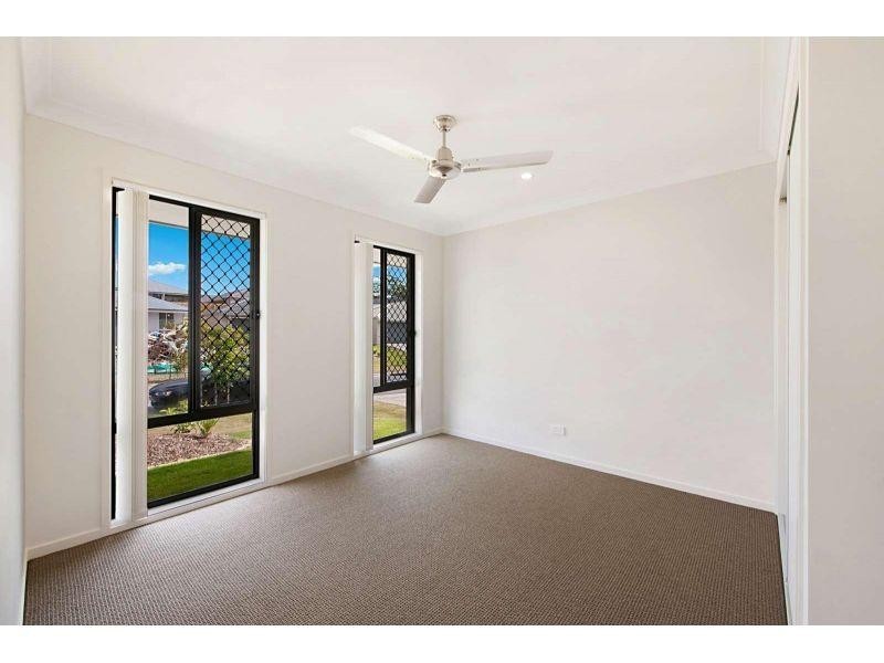 34 Flora Terrace, Pimpama QLD 4209