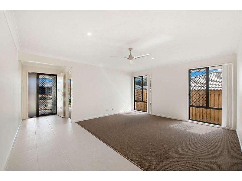 34 Flora Terrace, Pimpama QLD 4209