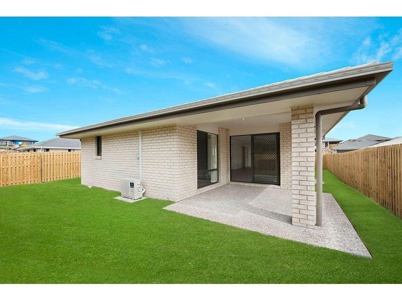 34 Flora Terrace, Pimpama QLD 4209