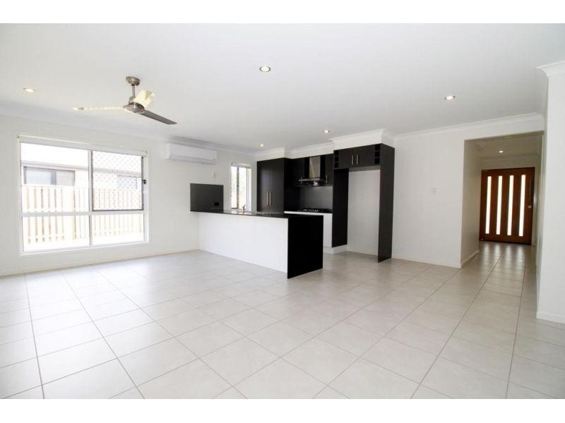 28 Cypress Circuit, Coomera QLD 4209