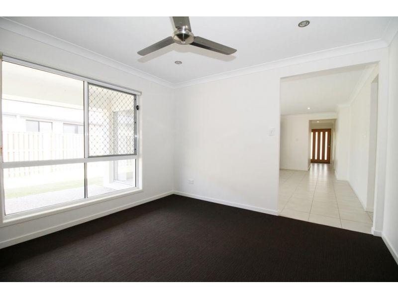 28 Cypress Circuit, Coomera QLD 4209