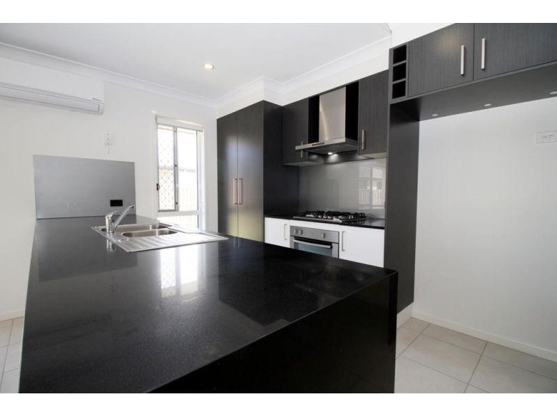 28 Cypress Circuit, Coomera QLD 4209