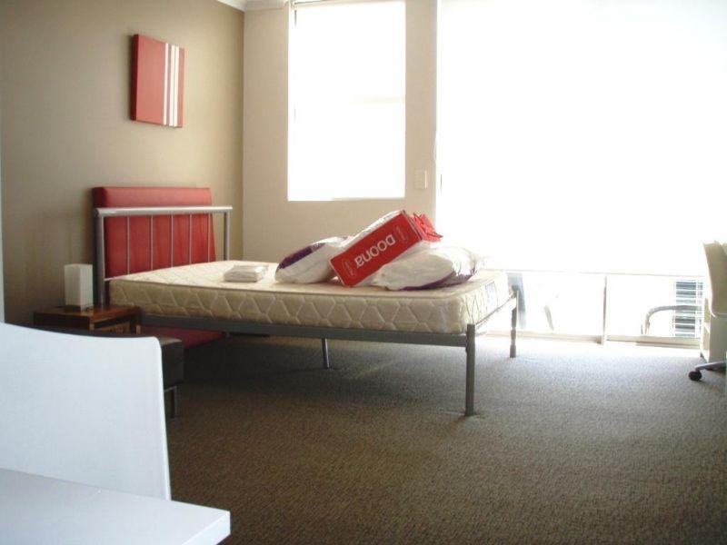 639/25 Lake Orr Drive, Robina QLD 4226