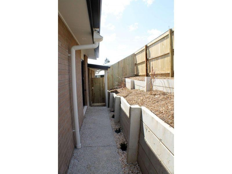 17 Cairnlea Drive, Pimpama QLD 4209