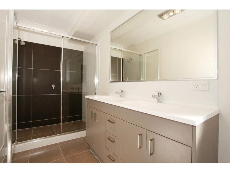 26 Carpenters Drive, Coomera QLD 4209