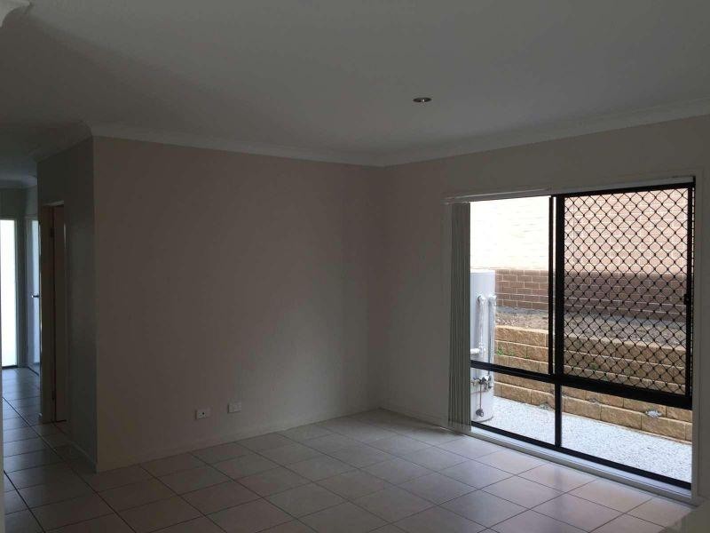 4 Hillsborough Place, Pimpama QLD 4209