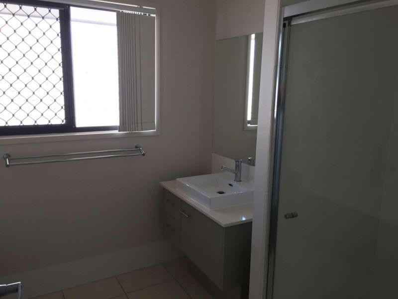 4 Hillsborough Place, Pimpama QLD 4209