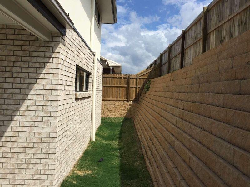 4 Hillsborough Place, Pimpama QLD 4209