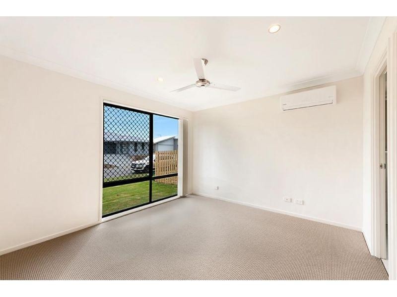 42 Flora Terrace, Pimpama QLD 4209