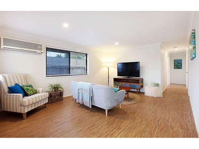 19 Warratina Street, Labrador QLD 4215