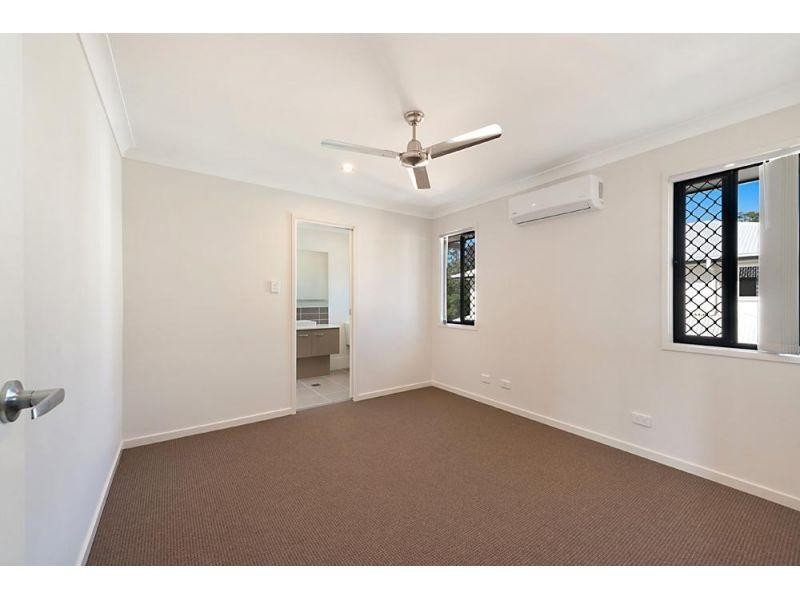 2 Kingfisher Street, Pimpama QLD 4209