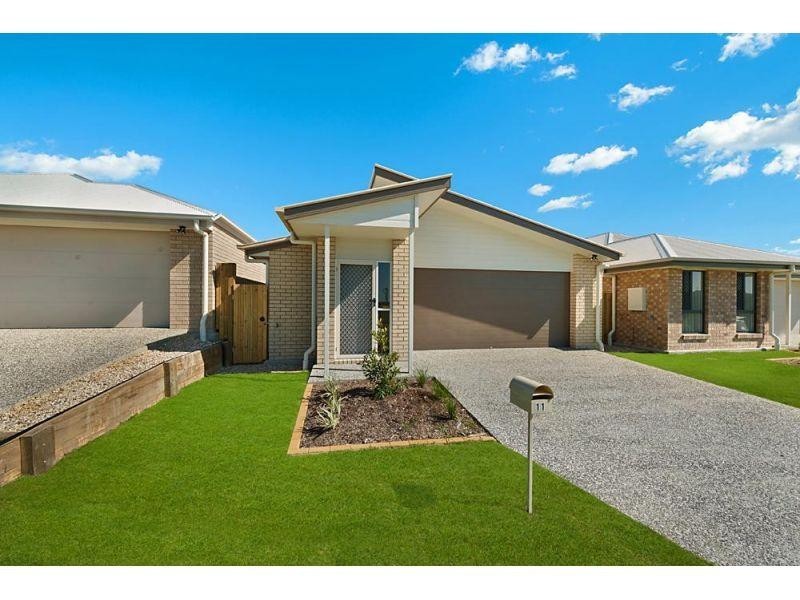 11 Trump Street, Pimpama QLD 4209