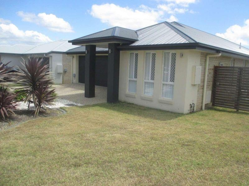 32 Carpenters Drive, Coomera QLD 4209