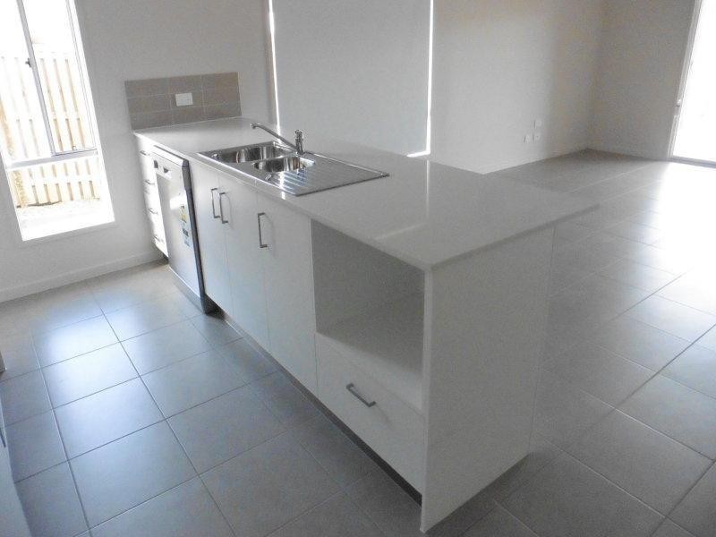 17 Butcherbird Circuit, Upper Coomera QLD 4209