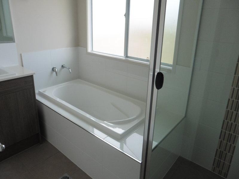 17 Butcherbird Circuit, Upper Coomera QLD 4209