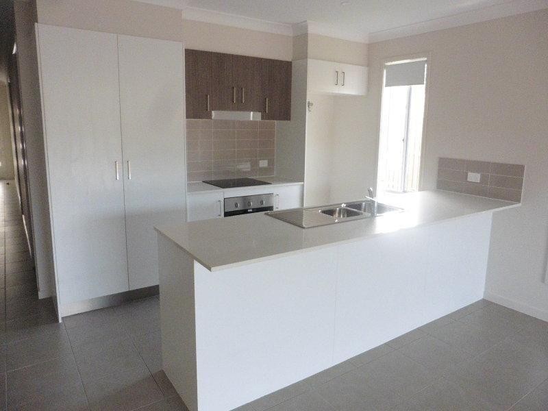 17 Butcherbird Circuit, Upper Coomera QLD 4209