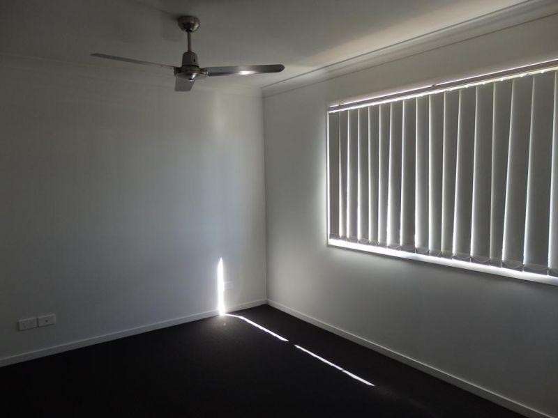 8/2 Tayla Street, Pimpama QLD 4209