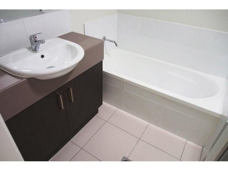 18/7 Bedford Road, Pimpama QLD 4209