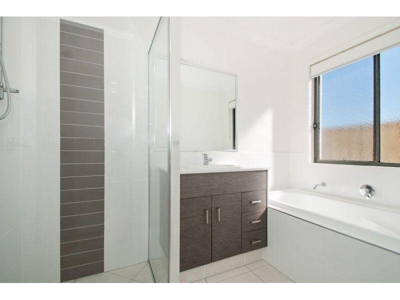 6 McPherson Crescent, Coomera QLD 4209