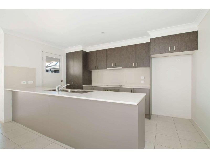 6 McPherson Crescent, Coomera QLD 4209