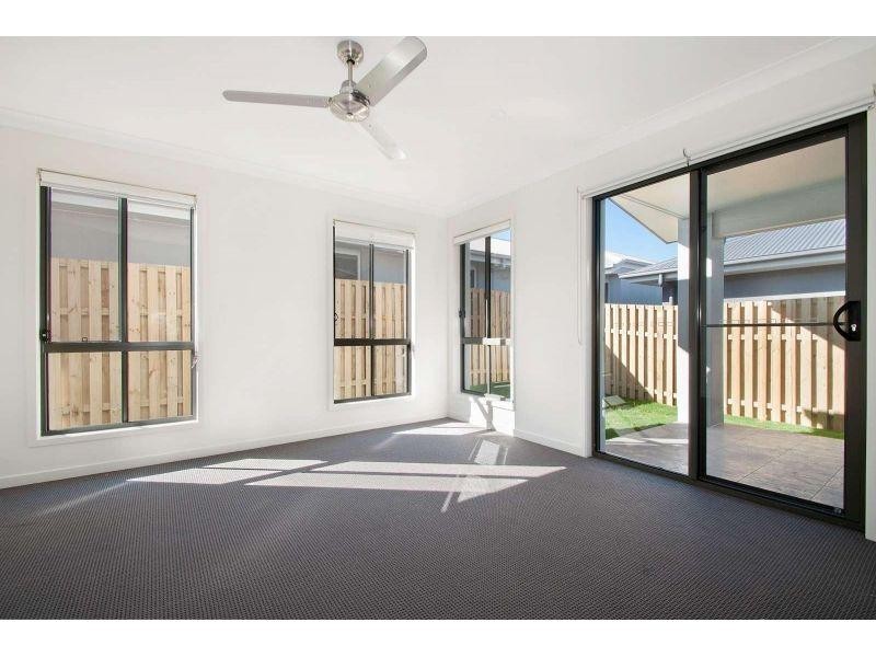 6 McPherson Crescent, Coomera QLD 4209