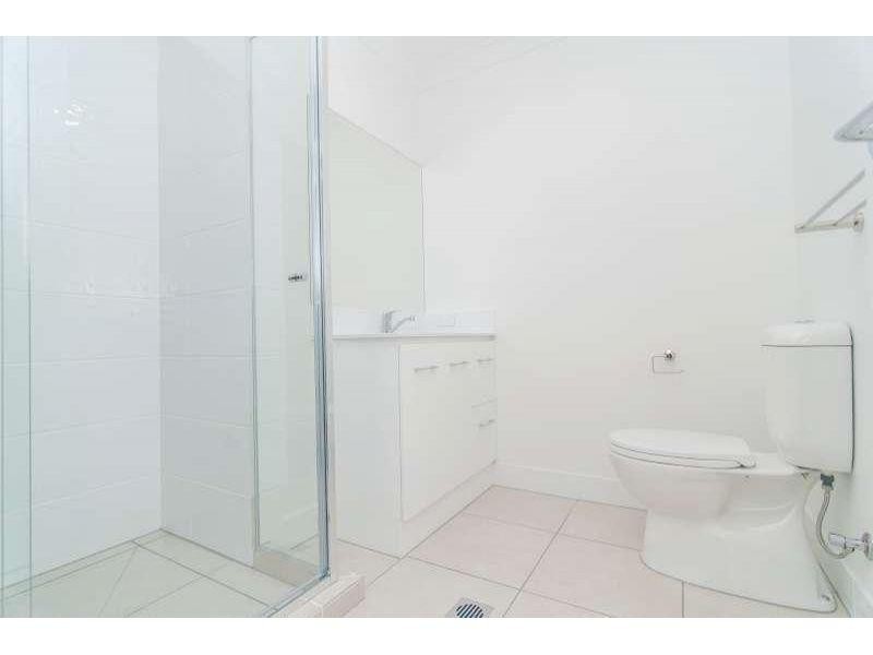 2/11 Leabrook Place, Pimpama QLD 4209