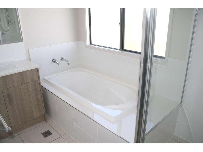 19 Butcherbird Circuit, Upper Coomera QLD 4209