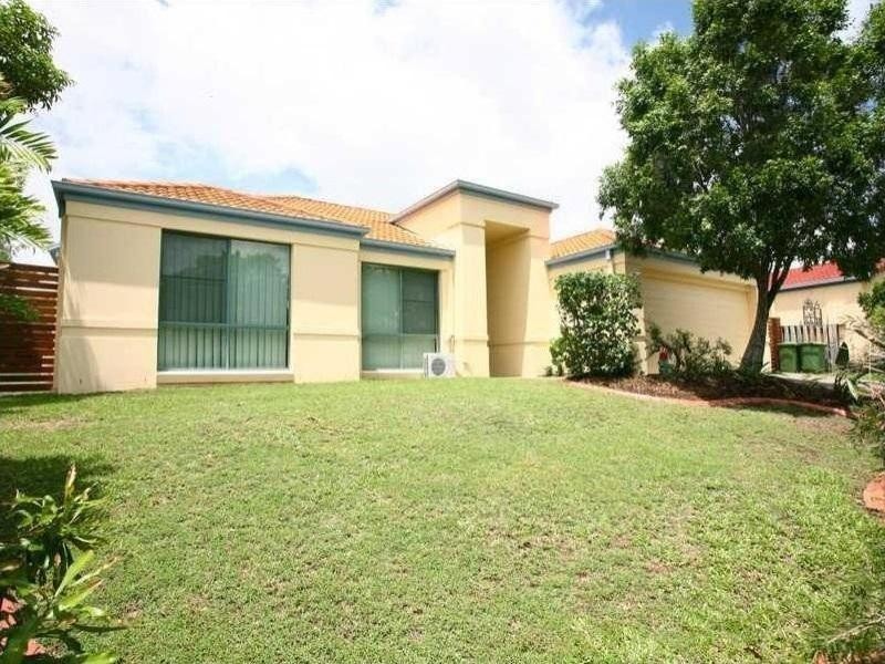 4 Shepton Crescent, Mudgeeraba QLD 4213